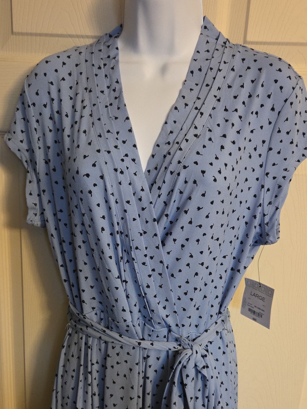 Liz Claiborne Blue Floral Faux Wrap Dress Size Large NWT - Picture 4 of 14